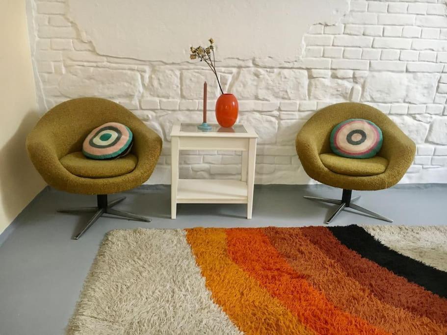 Vintage Studio Apartment, Garden And Free Parking Budapest Bagian luar foto