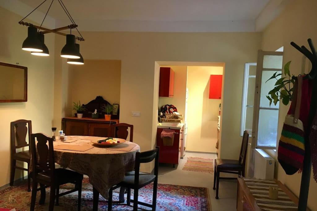 Vintage Studio Apartment, Garden And Free Parking Budapest Bagian luar foto