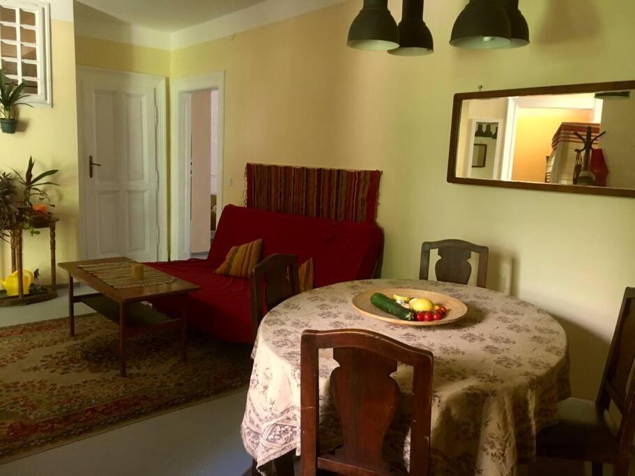 Vintage Studio Apartment, Garden And Free Parking Budapest Bagian luar foto